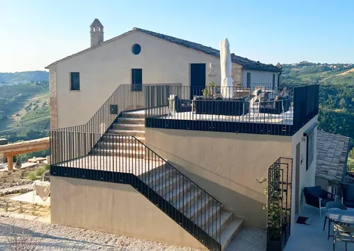 Agriturismo Brezza di Sera - Carrousel 2.jpg