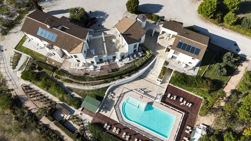 Contea dei Ciliegi - Algemeen 16