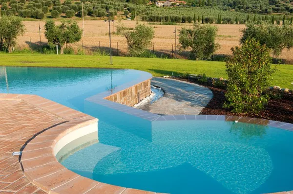 j_Agriturismo_Il_Borgo_Sul_Lago