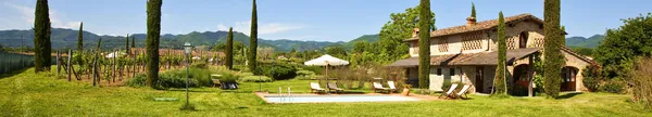 Monsignor_della_Casa_topfoto